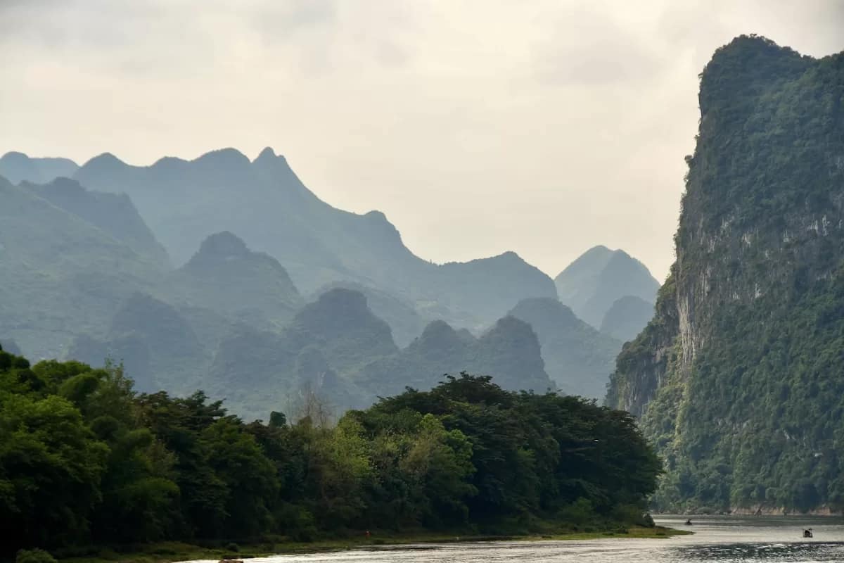 Guilin karst mountains and Li River - boat cruise scenery